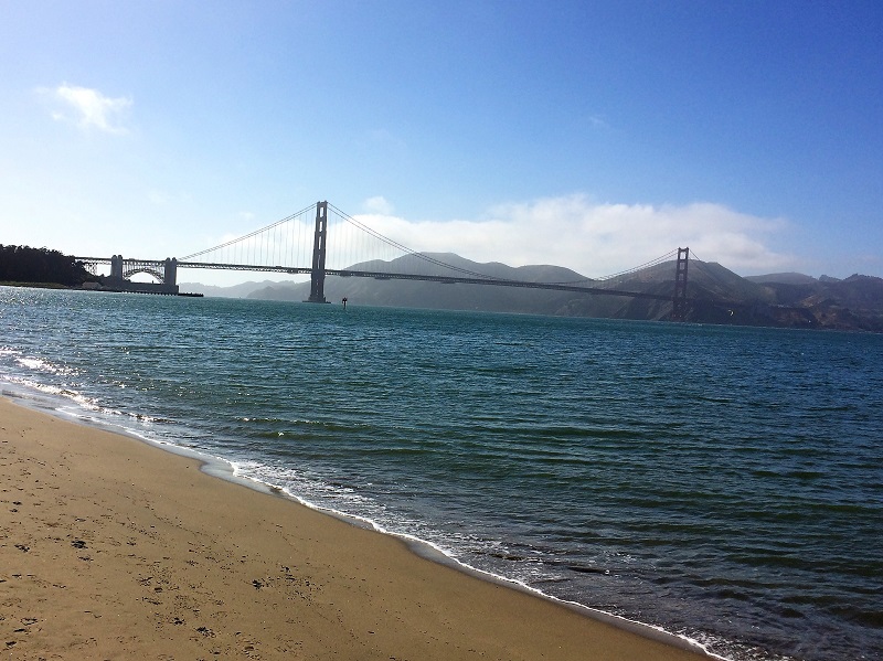 Die Golden Gate Bridge ohne Nebel.